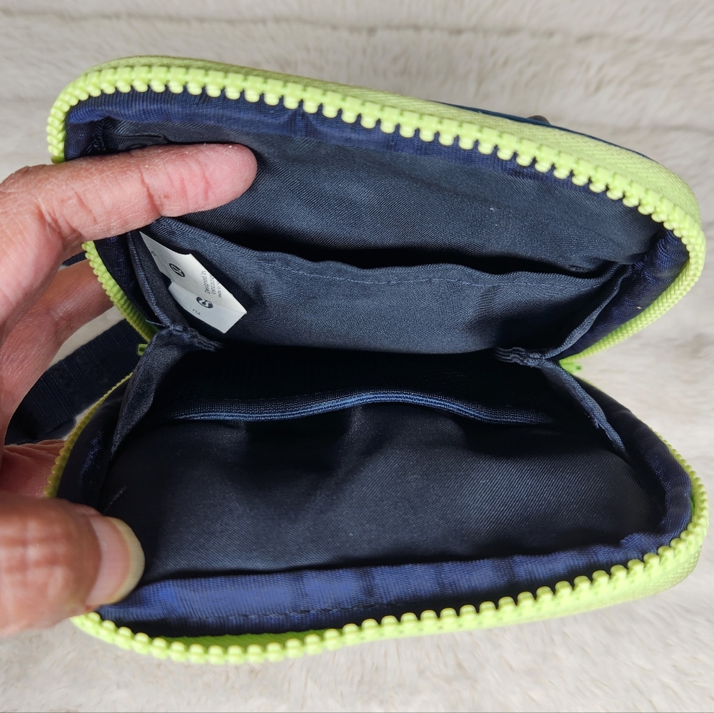 Lululemon Easy Access Crossbody Bag Navy and Lime - Picture 5 of 6